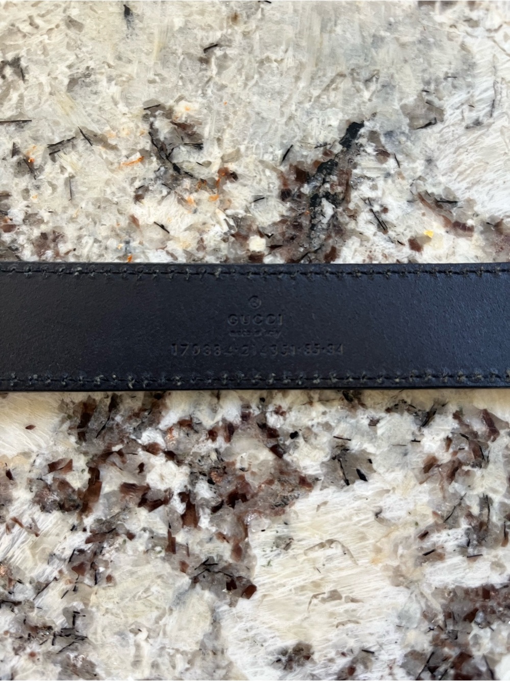 Vintage Gucci belt in Excellent/Like new condition. Size 85 (S/M) - Picture 3 of 3